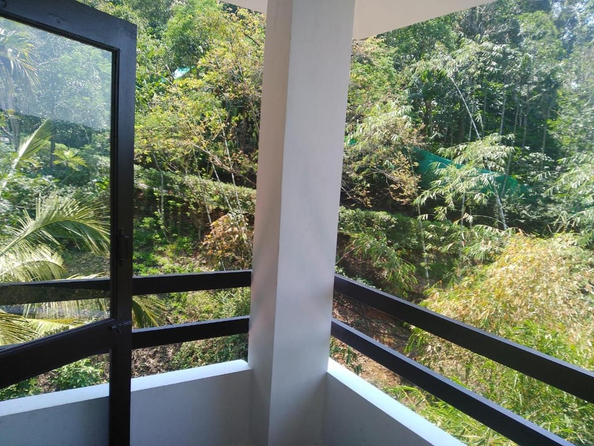 Spring And Valley View Thekkady Extérieur photo